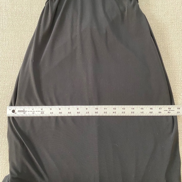 Cache full length black backless gown with rhinestone brooch - Size 4 - Picture 10 of 16